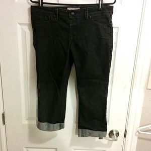 Rolled bottom hem Capri jeans